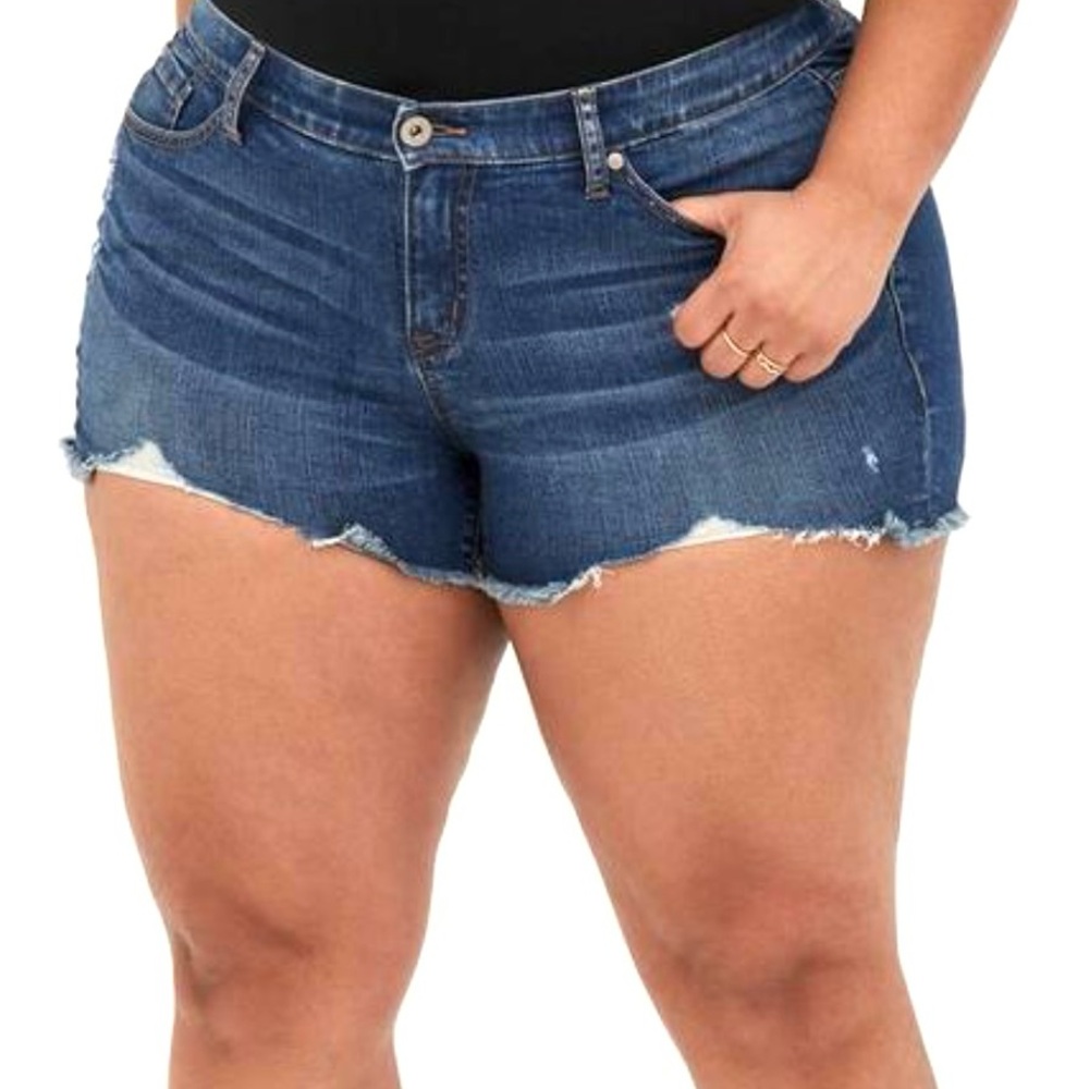 🆕🌺TORRID DESTRUCTED PEACE OUT JEAN Shorts🌺